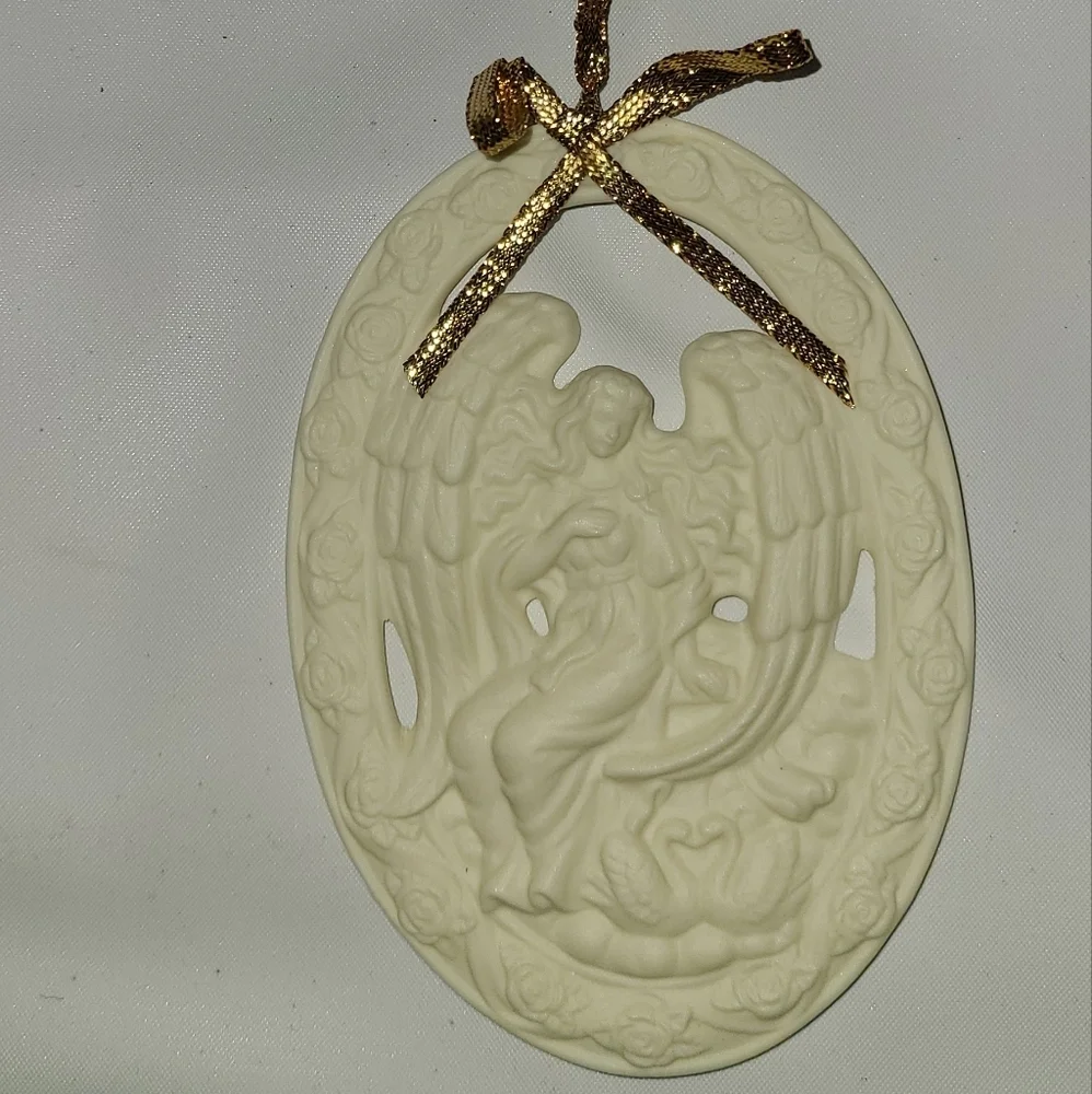 PartyLite 2003 VINTAGE ANGEL‎ OF LOVE ORNAMENT IN BOX